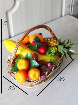 Корзина с фруктами